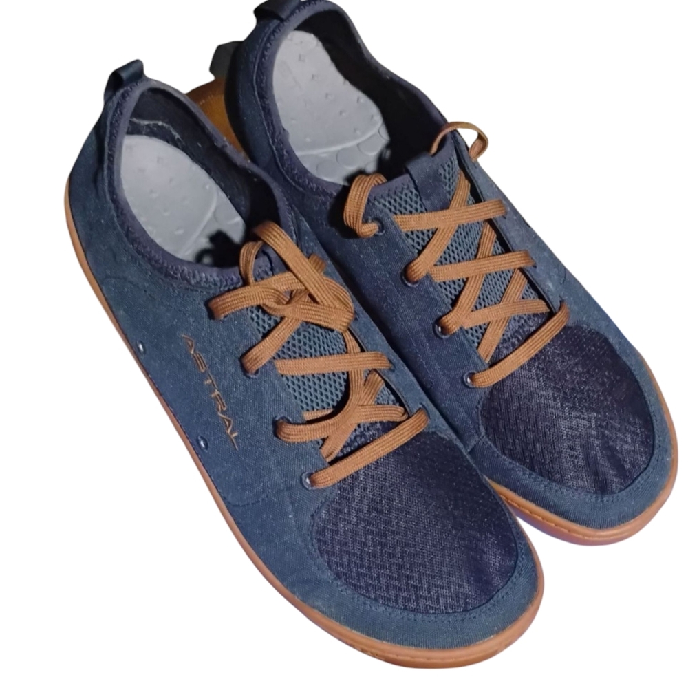 Astr Men's Navy and Brown Sneakers / Size: 13